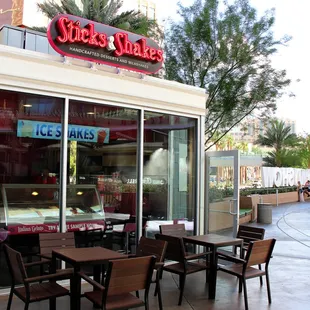 Fashion Show Plaza Store