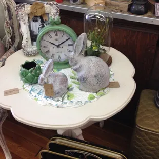 Misc. table top home decor gifts.