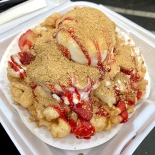 Cheesecake funnel cake