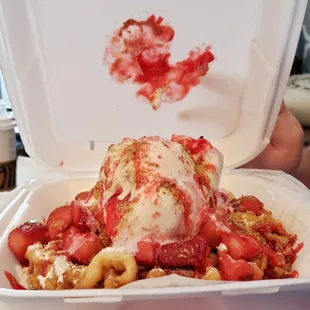 Cheesecake funnel cake