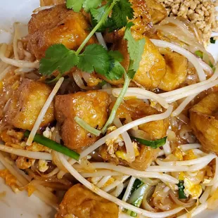 Tofu pad thai