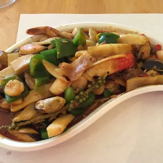 15. Pad Ped Seafood