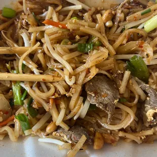 Beef Pad Thai with 1/2 spice.