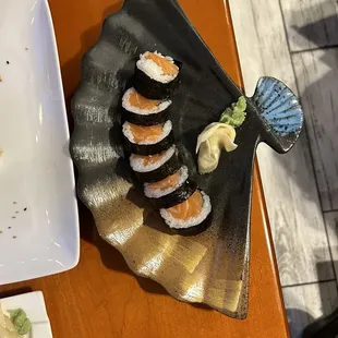 Spicy Salmon Roll