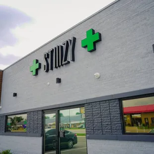 FERNDALE STIIIZY STIIIZY CANNABIS  DISPENSARY