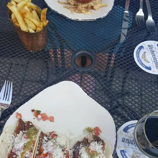 Goo Burger