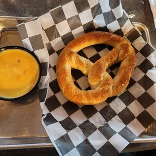 Pretzel with cheese dipping sauce