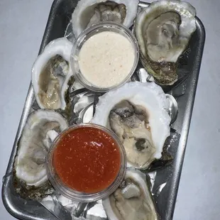 a platter of oysters