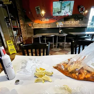 1lb tiger shrimp, 1/2lb crawfish, 1lb snow crab with a  Michelob Ultra. That was my dream seafood boil spread!