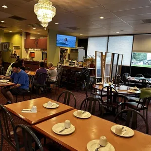 sushi and sashimi, interior