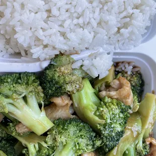 broccoli and chicken with rice