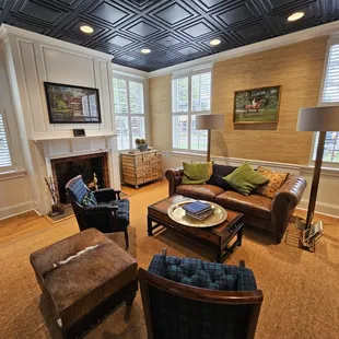 Pappy Van Winkle's sons office.