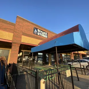 Stixx and Stones Billiards