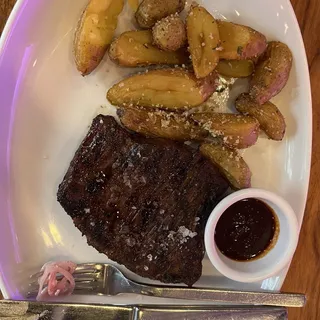 Steakhouse Skirt