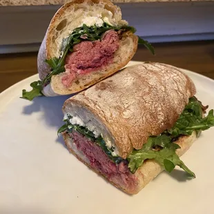 Roast Beef sandwich  -  ig: @picofmyfood