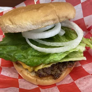 Yummy cheeseburger. Opted for no fries.