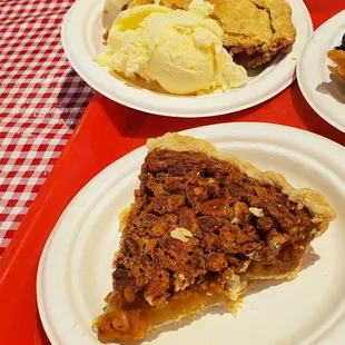 Butterscotch pecan pie &amp; cherry pie alamode