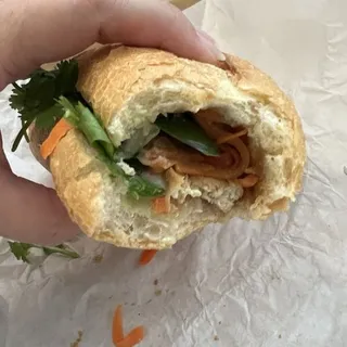 Banh Mi - Lemongrass Tofu-DAU HU
