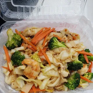 Sauteed Combination Ho Fun