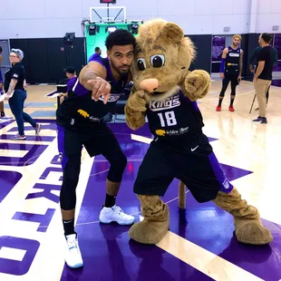 Stockton Kings mascot.