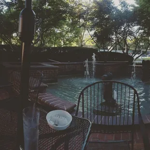 Stogies patio