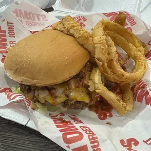 Outlaw Burger with thin Onion Rings