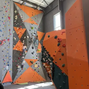 Climbing wall