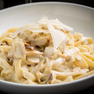 Fettuccine Alfredo