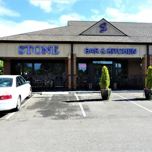 Stone Bar &amp; Kitchen