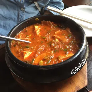 Kimchi Chigae