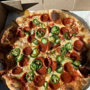 Bees Sting pizza
