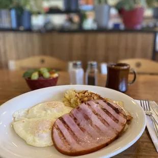 Ham N&apos; Eggs