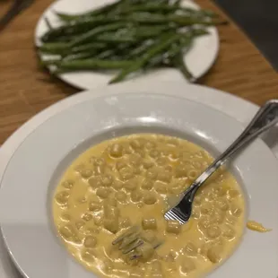 Macaroni kids meal with green beans