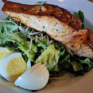 Grilled Salmon Salad*