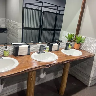 The bathrooms are so crisp and clean