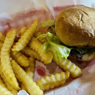 Kids cheeseburger