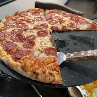 Pepperoni pizza