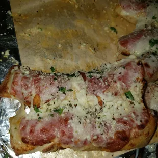 Pepperoni rolls