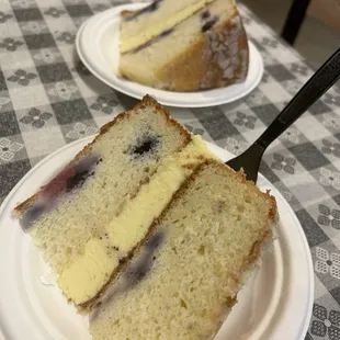Lemon blueberry cake