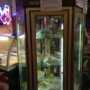 Best pies &amp; cakes around!