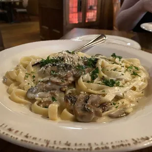 Fettuccine Alfredo