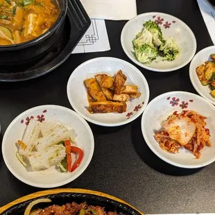 Banchan (Side Dishes)