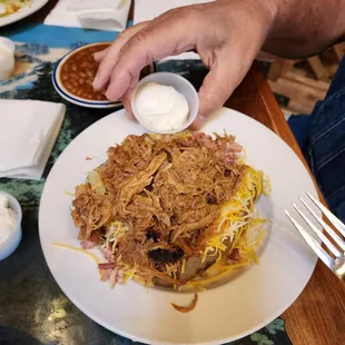 Smokehouse Spud with baked beans on the side