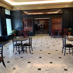the entrance to the restaurant