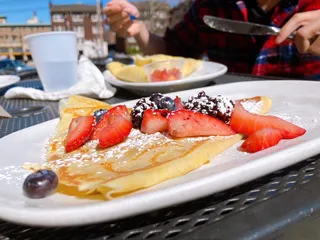 Luna Bakery Cafe