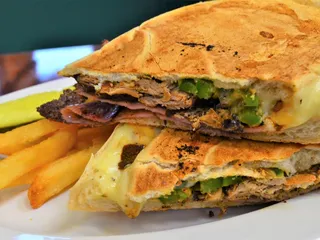 Crafty Bastards Restaurant & Pub