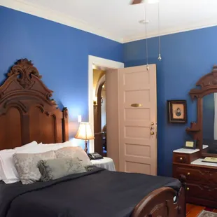 Blue Room - Full Bed