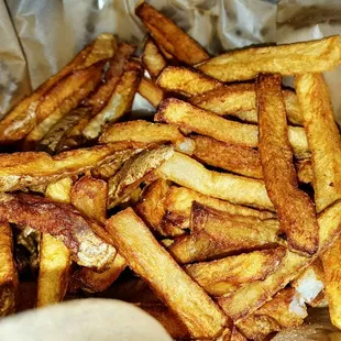 The sandwiches here only come with a pickle on the side.  So I ordered a side of fresh cut fries.