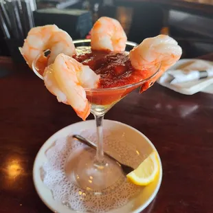 The prawn appetizer is amazing!