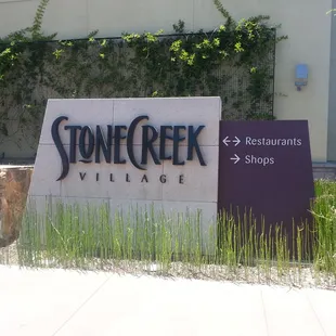 Stonecreek village: sign